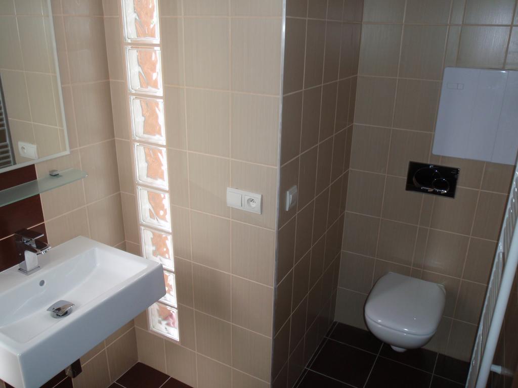 Park - Apartmany Na Prenajom Nove Mesto nad Vahom Exterior photo